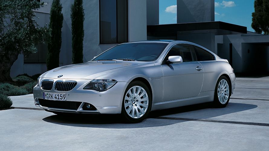 BMW Serie 6 Coupé Vista de tres cuartos del lateral, parado BMW Serie 6 Coupé Vista de tres cuartos del lateral, parado