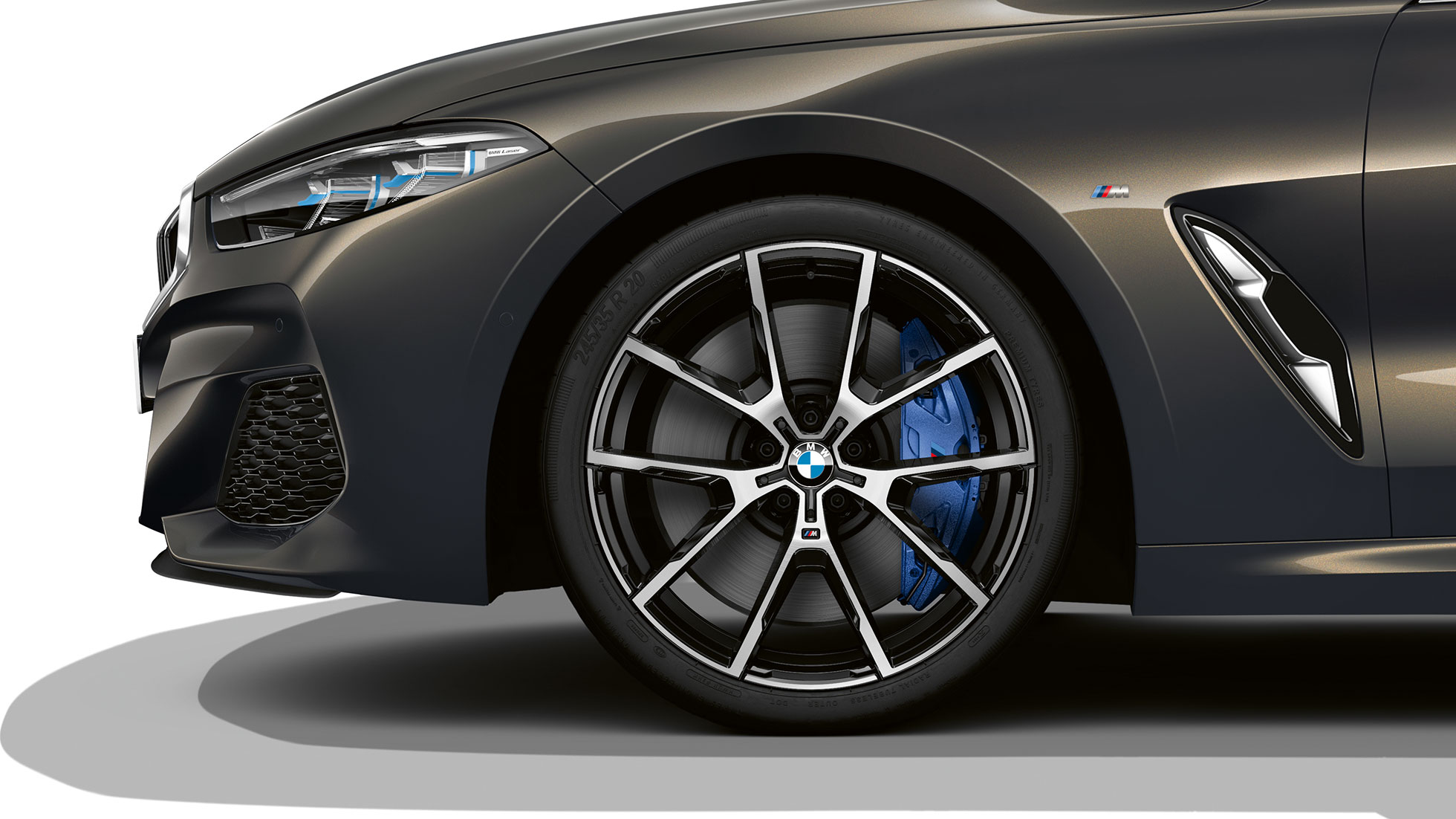 BMW M850i xDrive, Dravitgrau metalizado, llantas de aleación ligera de 20 pulgadas con radios en Y estilo 728 M. BMW M850i xDrive, Dravitgrau metalizado, llantas de aleación ligera de 20 pulgadas con radios en Y estilo 728 M.
