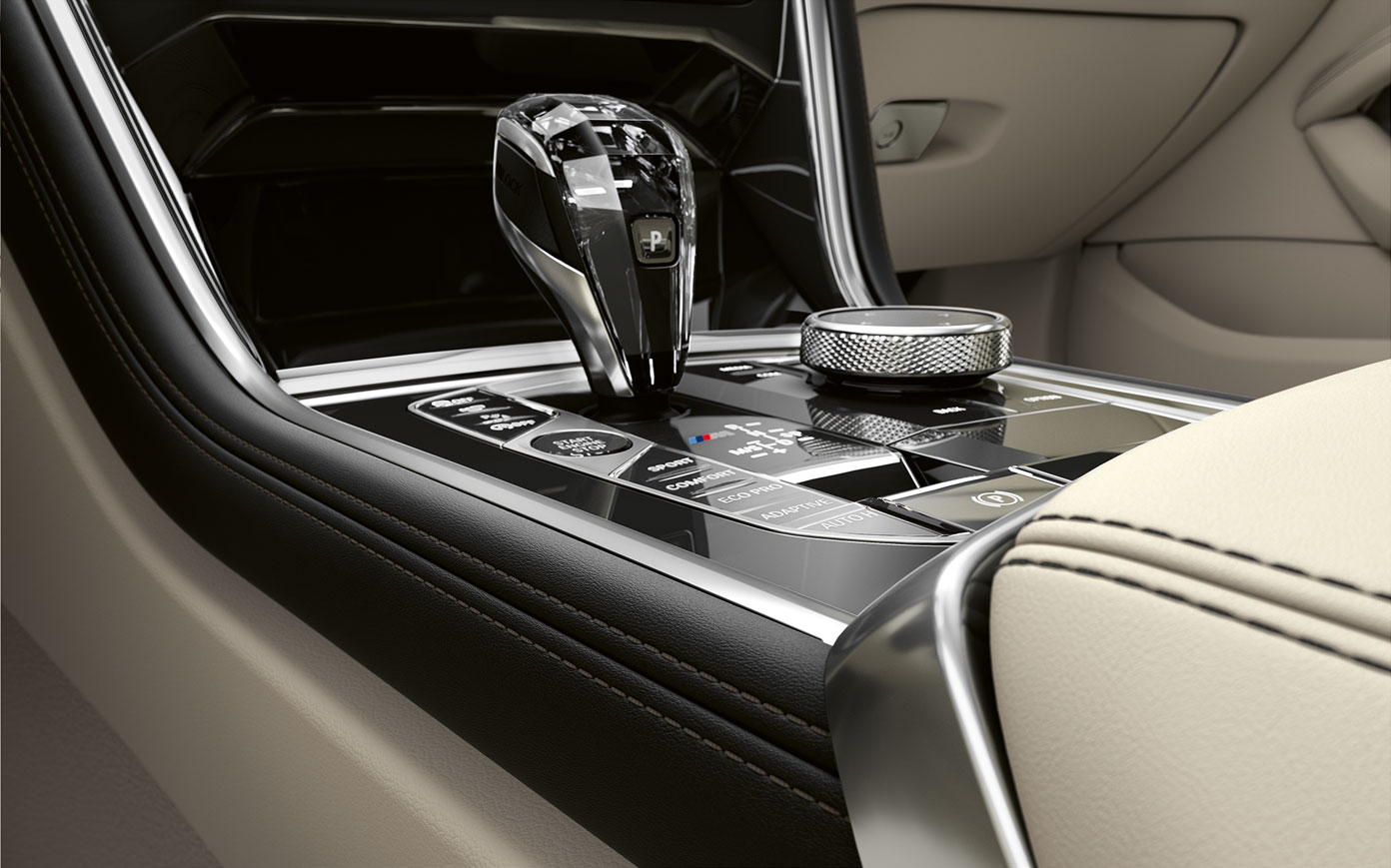 BMW Serie 8 Coupé, consola central. Detalle de la consola central del BMW Serie 8 Coupé.