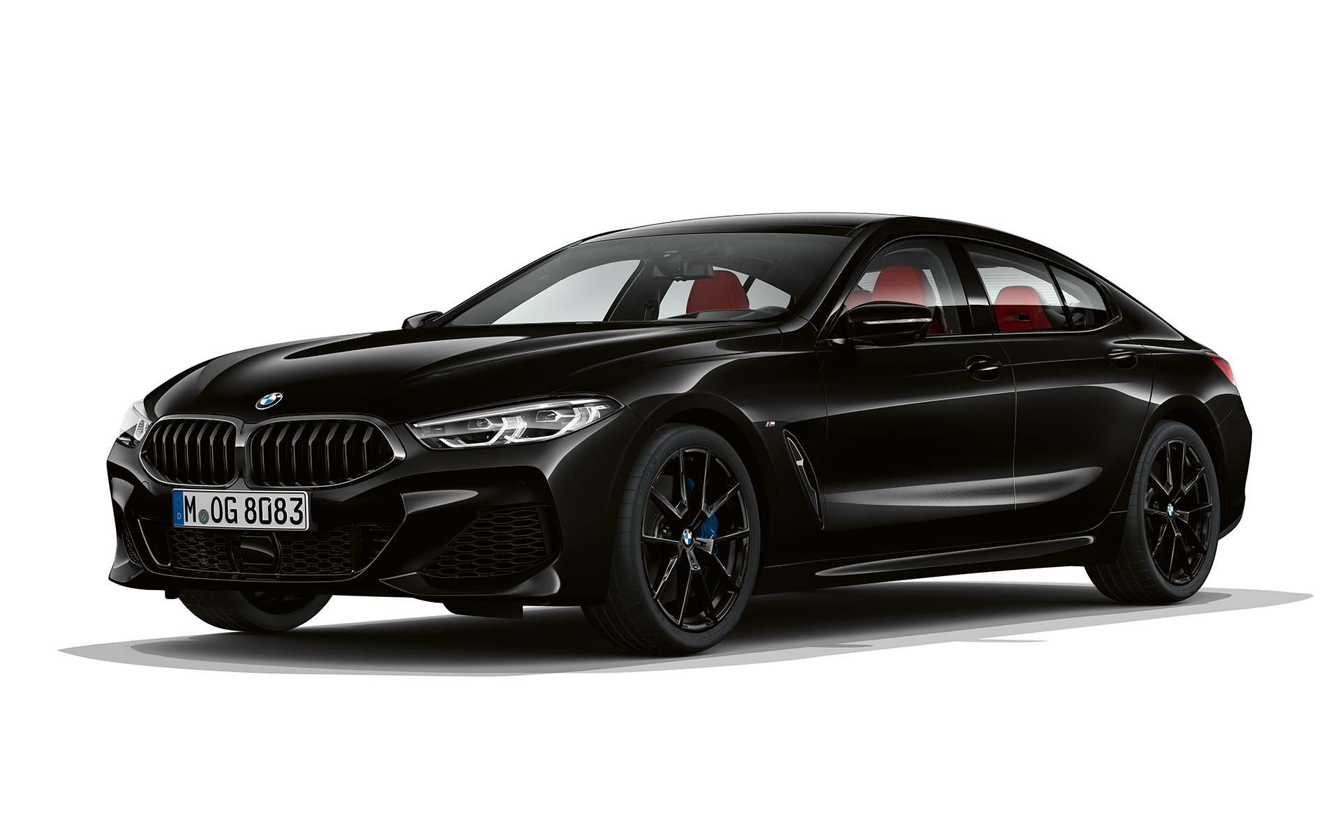 Imagen en tres cuartos del frontal Dark Seduction BMW Serie 8 Gran Coupé, imagen en tres cuartos del frontal Dark Seduction