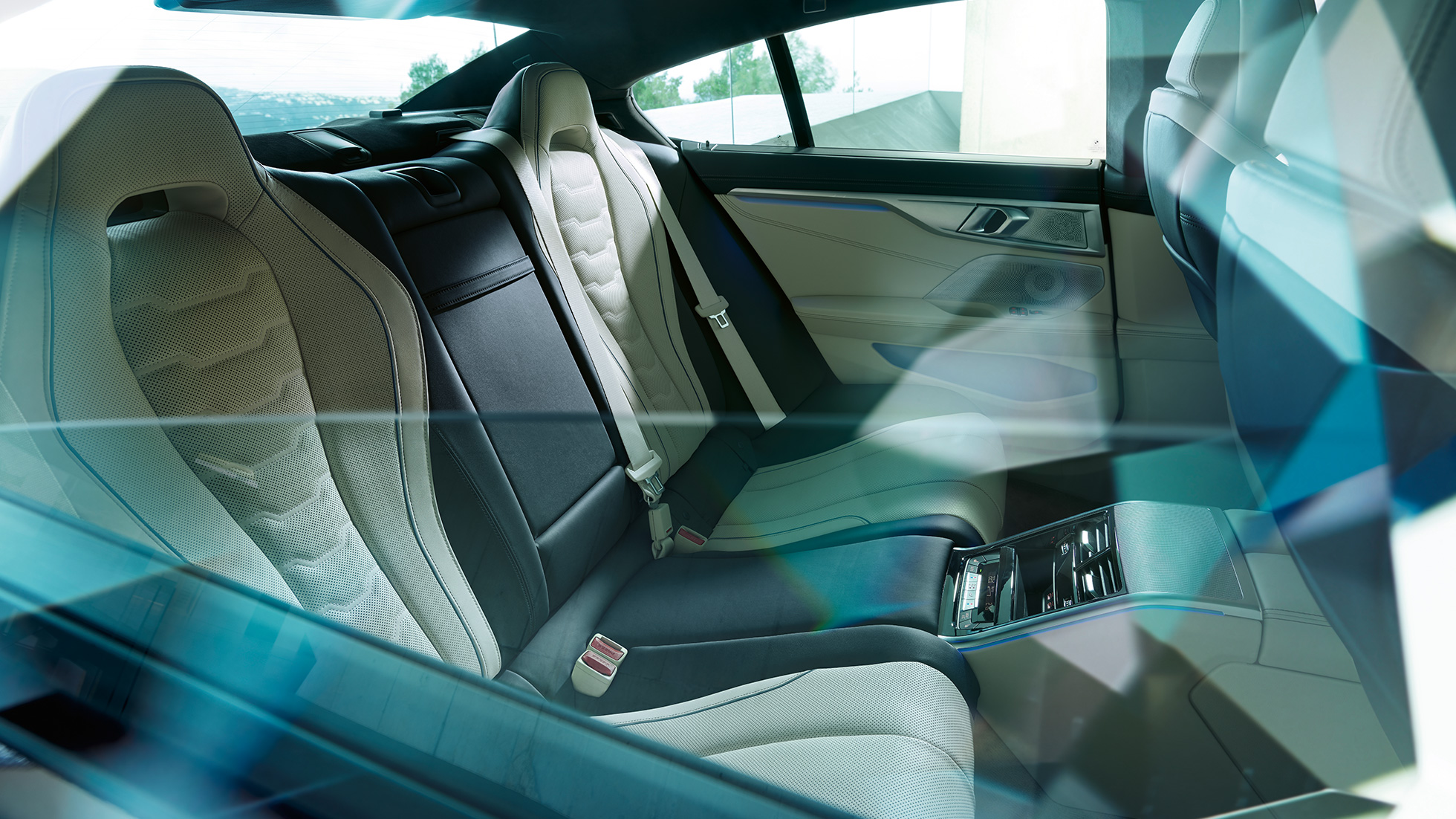 Diseño interior parte trasera BMW Serie 8 Gran Coupé, diseño interior de lujo en su parte trasera