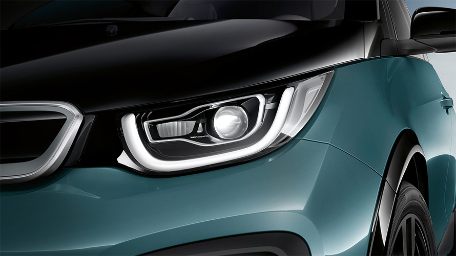 BMW i3 I01 2018 Blue Ridge Mountain con detalles Frozen Grey metallic, primer plano, frontal, faros led