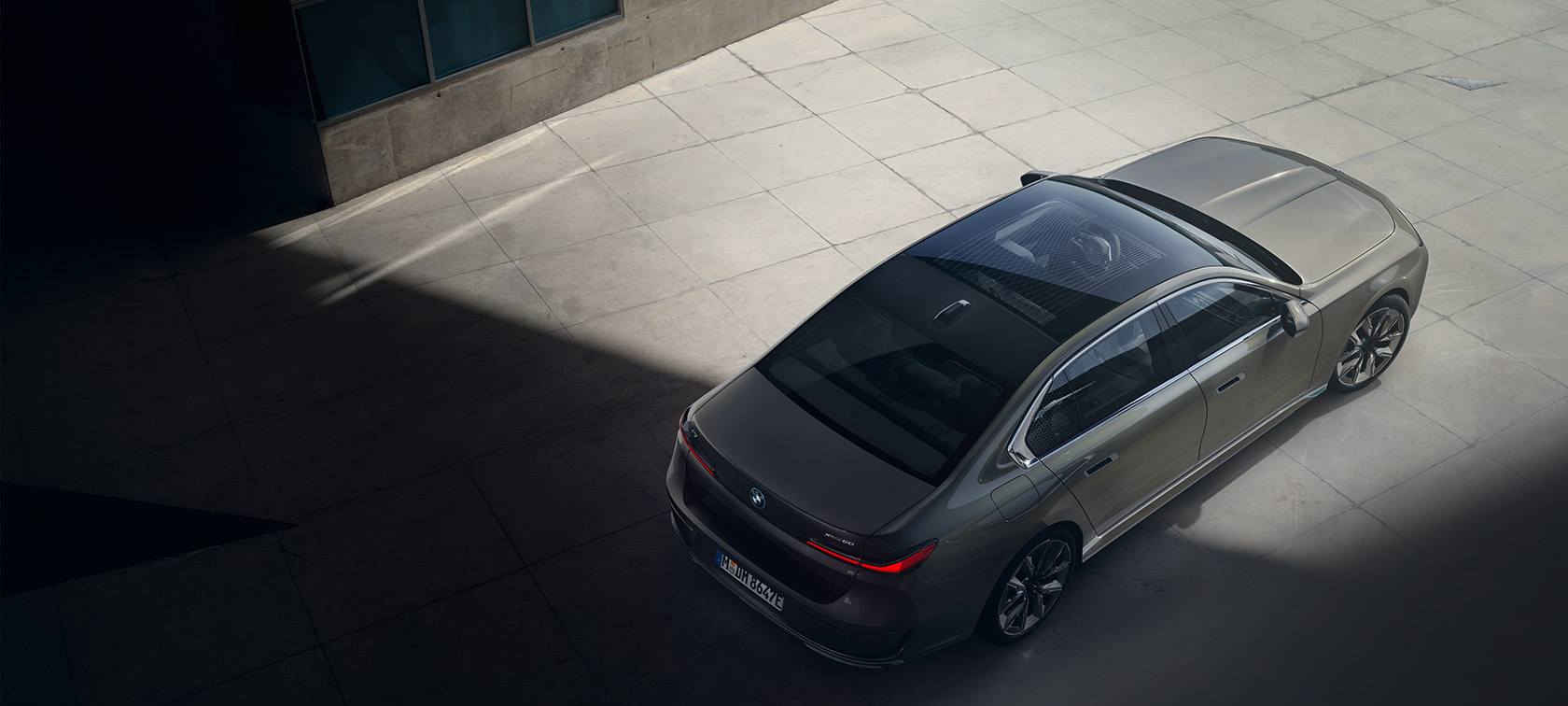 BMW i7 G70 Vista superior BMW i7 G70 BMW Individual Oxide Grey metalizado, vista superior