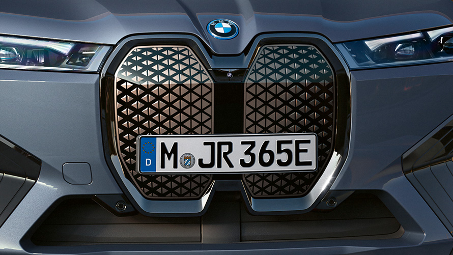 Parrilla BMW Shy Tech vertical BMW iX M60 i20 2022 SUV eléctrico BMW Individual Storm Bay metalizado BMW iX M60 i20 2022 SUV eléctrico BMW Individual Storm Bay metalizado, vista del frontal, parrilla BMW Shy Tech vertical