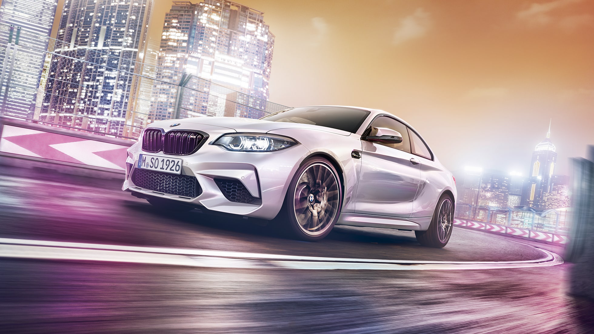 Diseño exterior BMW M2 Competition F87 Diseño exterior BMW M2 Competition F87 2018 Hockenheim Silver metalizado, vista de tres cuartos del frontal del coche deportivo