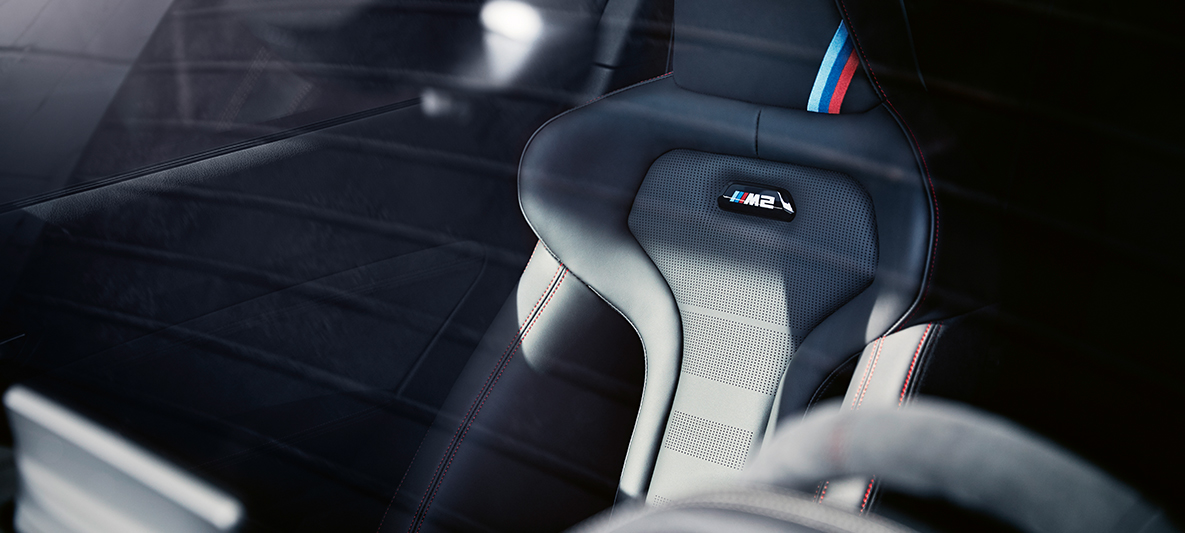 Asientos deportivos BMW M2 CS F87 Asientos deportivos BMW M2 CS F87 Misano Blau metalizado, vista de detalle
