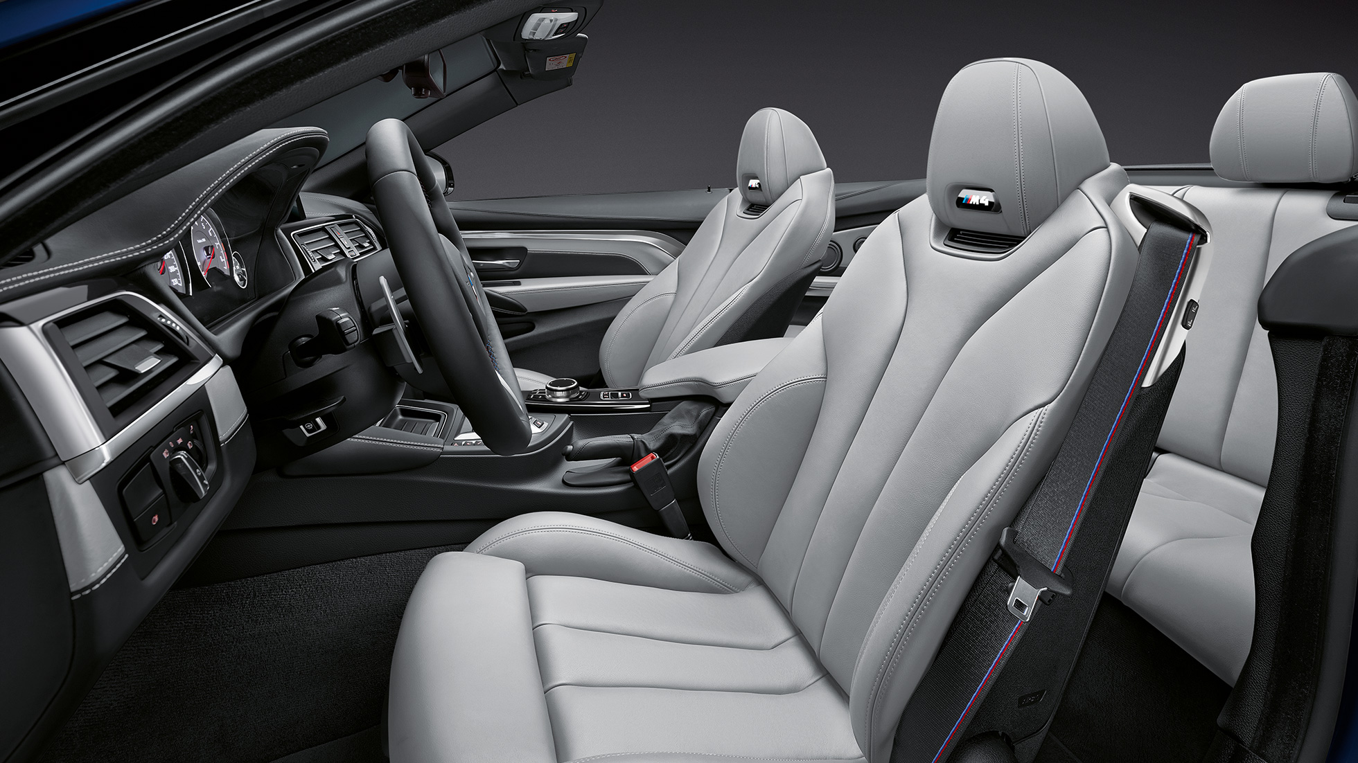 BMW M4 Cabrio, interior BMW M4 Cabrio, interior, puesto de conducción