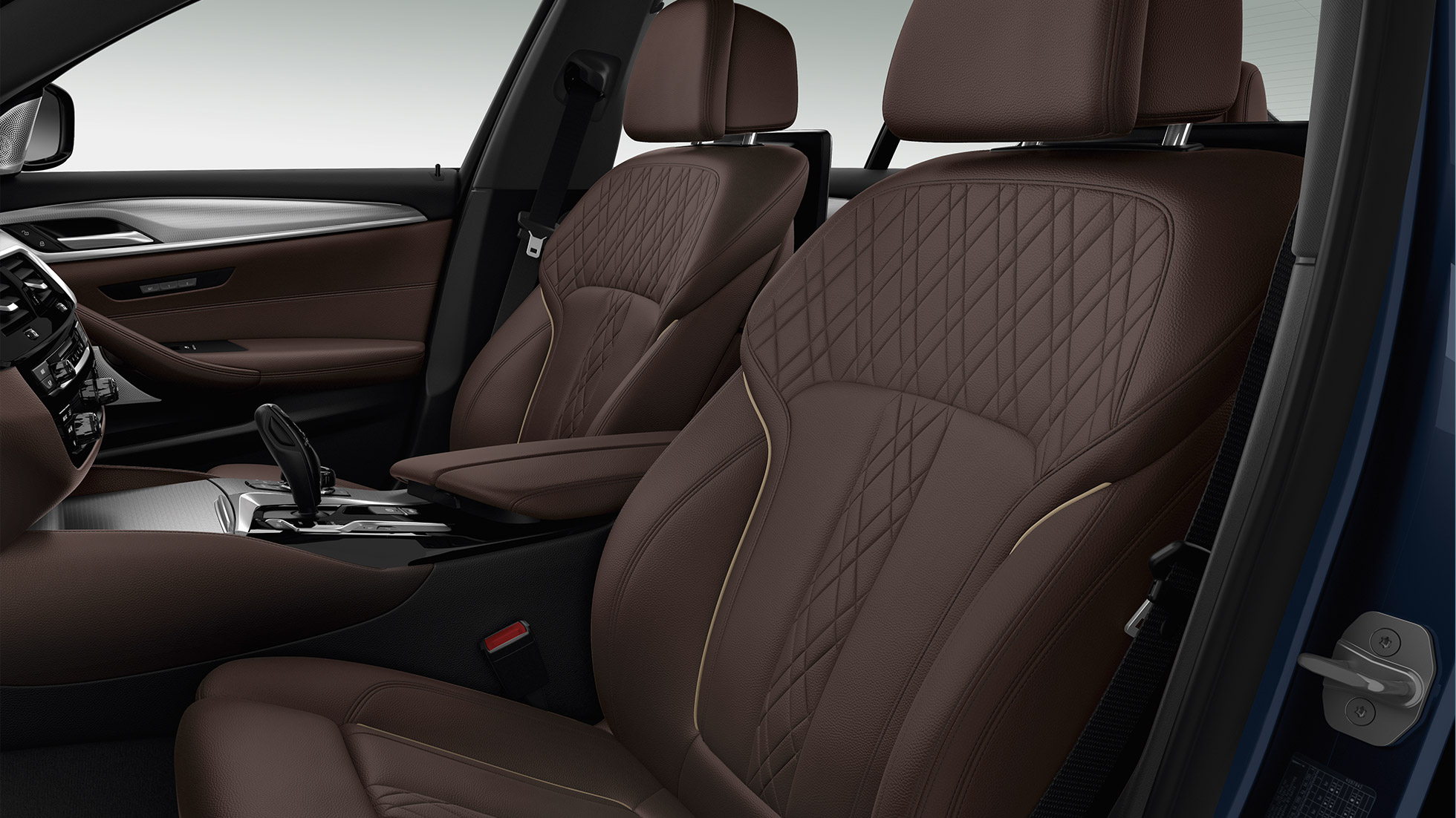 Tapicería BMW M550i y BMW M550d, diseño interior de la berlina deportiva