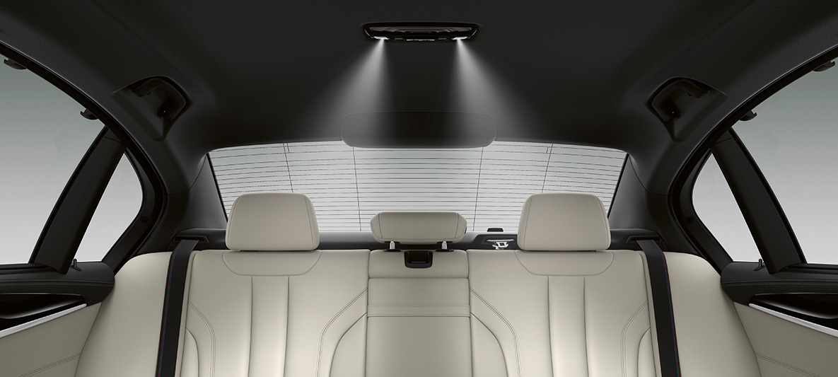 BMW Individual BMW M5 F90 2020 Molduras interiores BMW Individual en madera noble de ciruelo Braun de brillo intenso con molduras decorativas Perlglanz cromadas BMW Individual BMW M5 F90 LCI Renovación 2020 Molduras interiores BMW Individual en madera noble de ciruelo Braun de brillo intenso con molduras decorativas Perlglanz cromadas