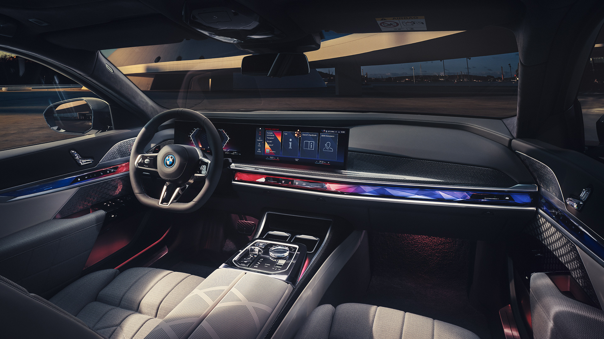 Interior, puesto de conducción BMW M760e xDrive Berlina G70 Interior, puesto de conducción BMW M760e xDrive Berlina G70, vista del acompañante