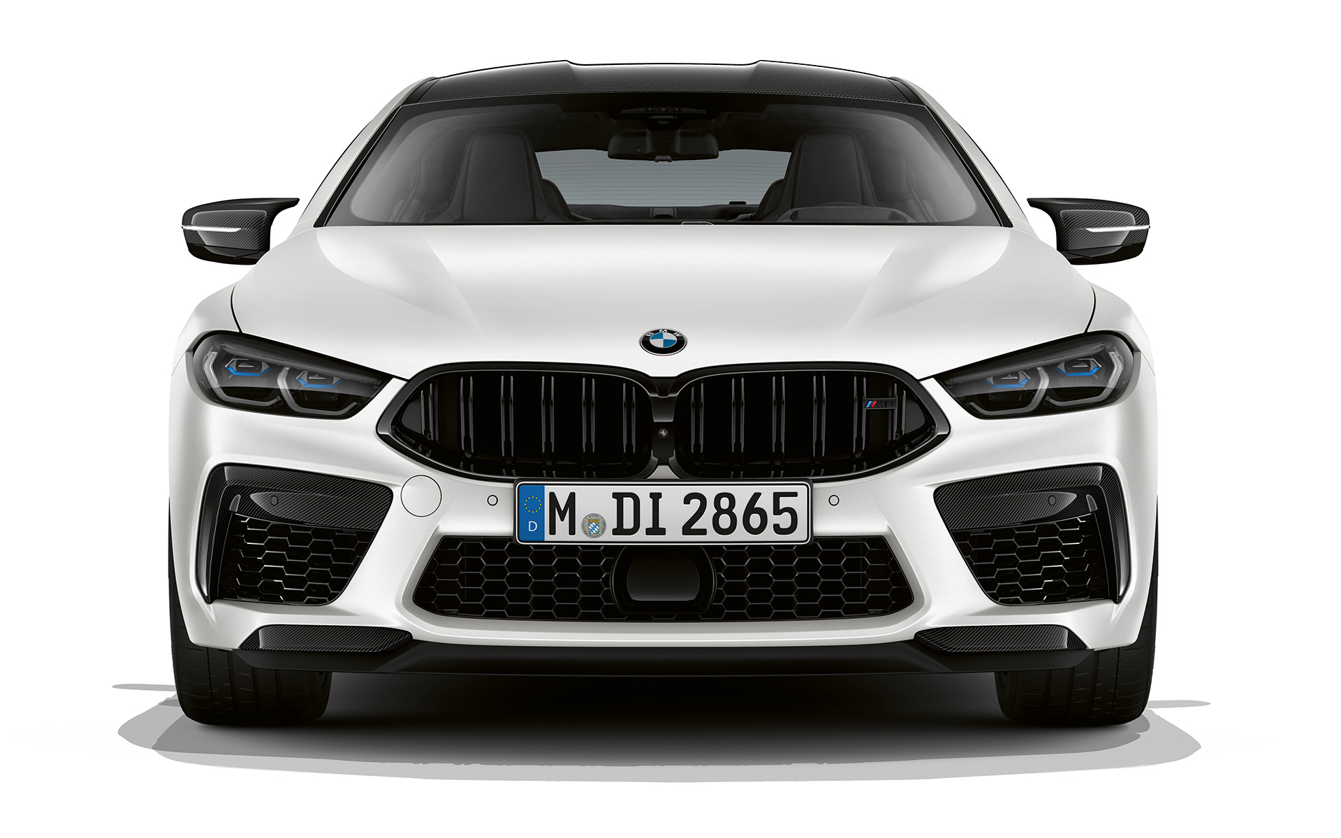 BMW M8 Competition Gran Coupé F93 LCI 2022 asientos M Sport BMW M8 Competition Gran Coupé F93 LCI Renovación 2022 BMW Individual Frozen Brilliant White metalizado, vista del frontal