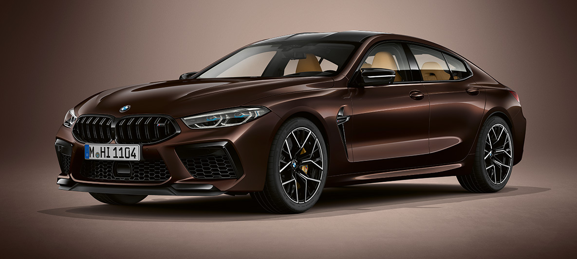 BMW M8 Competition Gran Coupé BMW Individual Almandinbraun metalizado BMW M8 Competition Gran Coupé tres cuartos del frontal F93 2020 BMW Individual Almandinbraun metalizado, vista de tres cuartos del frontal