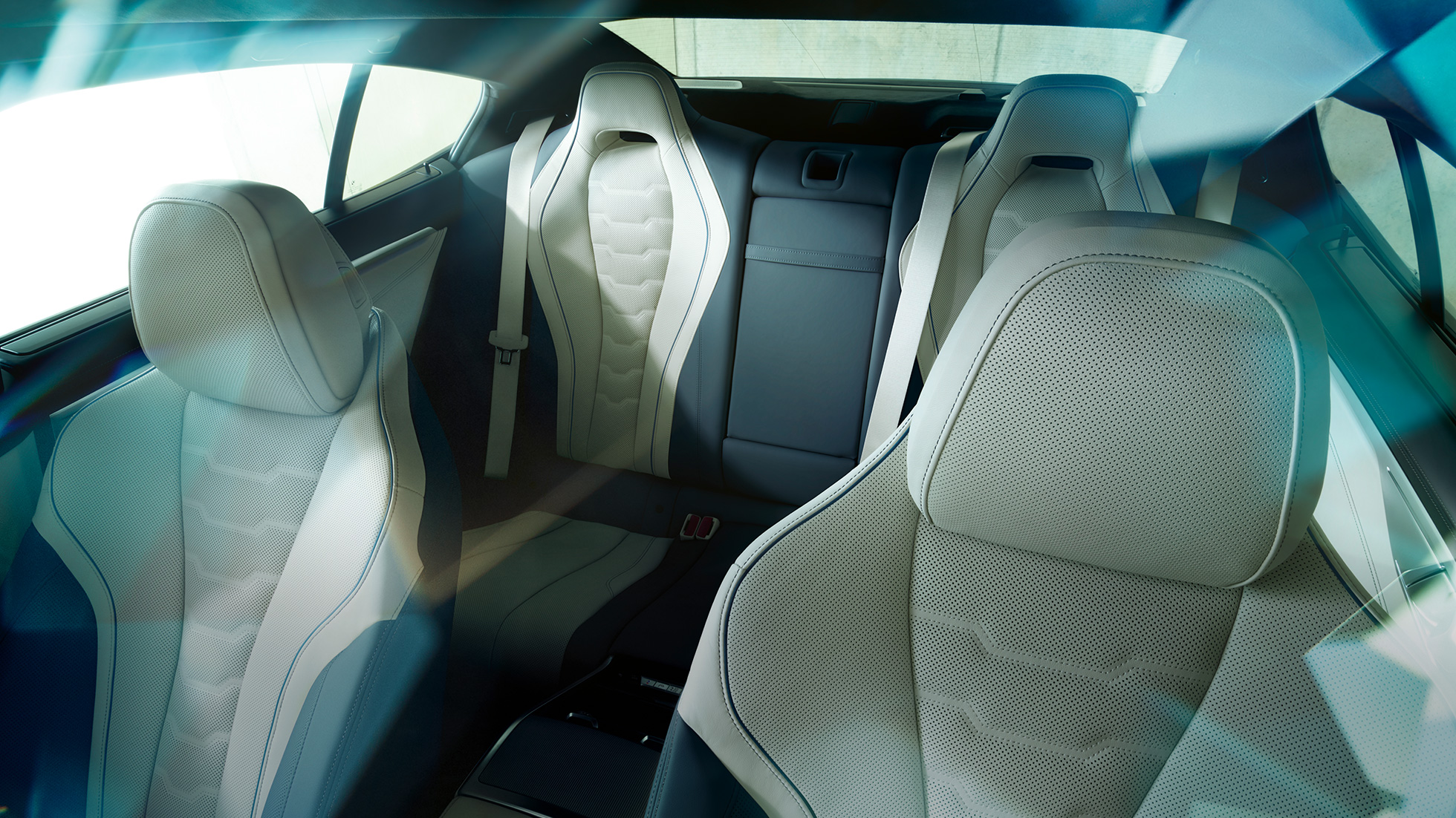 Exclusivos asientos de cuero BMW M850i xDrive Gran Coupé Exclusivos asientos de cuero BMW M850i xDrive Gran Coupé G16 2019, interior del coche de alta gama