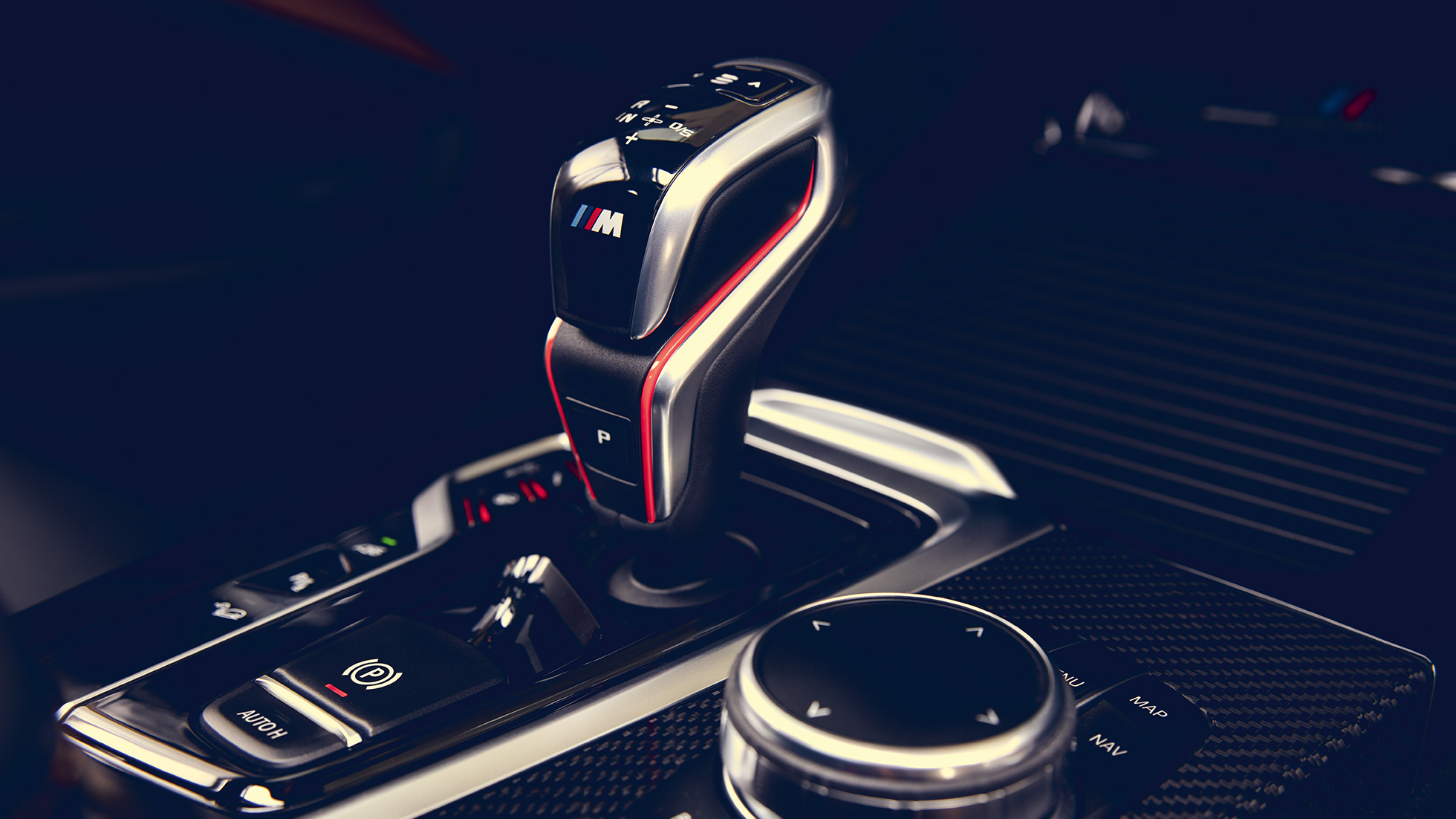 BMW X3 M Competition, palanca de cambio M con logotipo M BMW X3 M Competition, interior, palanca de cambio M con logotipo M