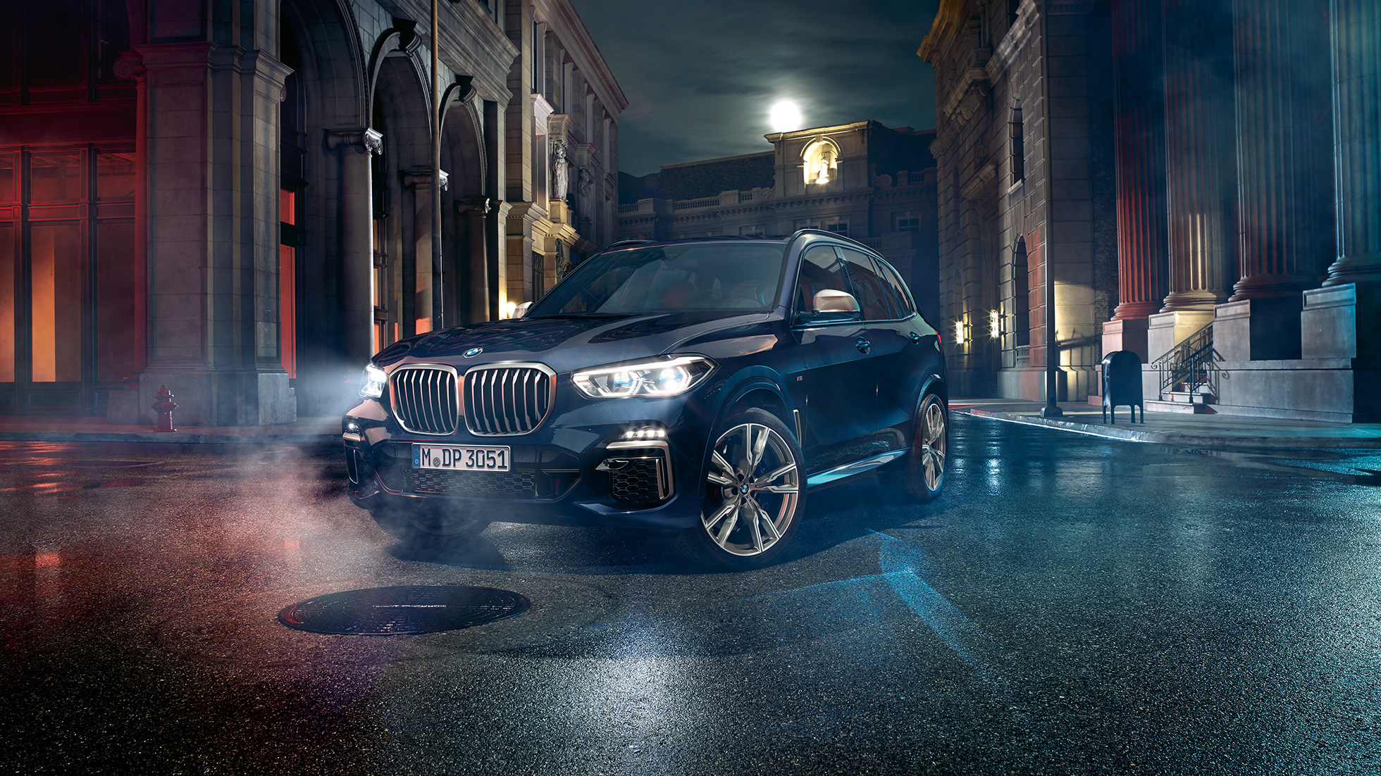 Diseño exterior BMW X5 M50i SUV G05 Diseño exterior BMW X5 M50i SUV G05, vista de tres cuartos del frontal del todoterreno deportivo