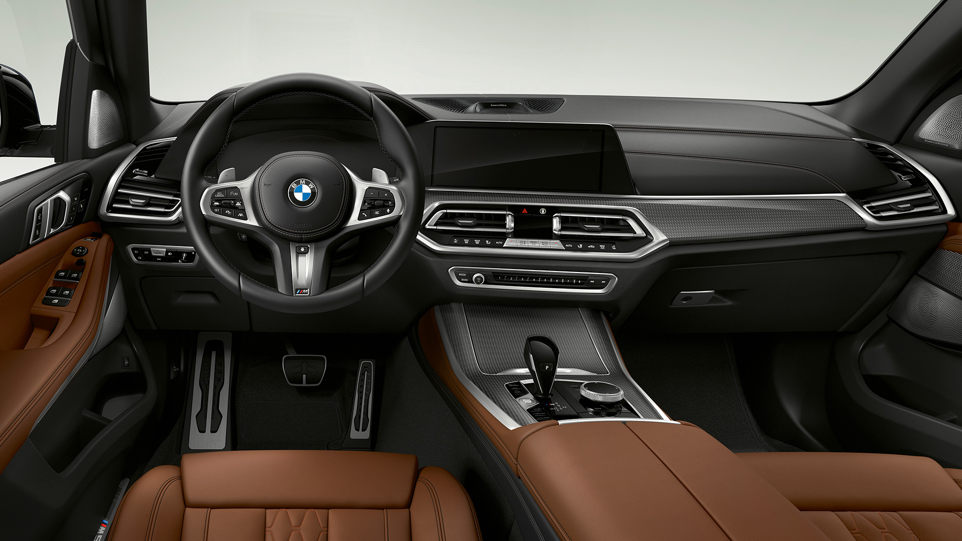 Puesto de conducción BMW X5 M50i SUV G05 Puesto de conducción BMW X5 M50i SUV G05, interior del todoterreno deportivo