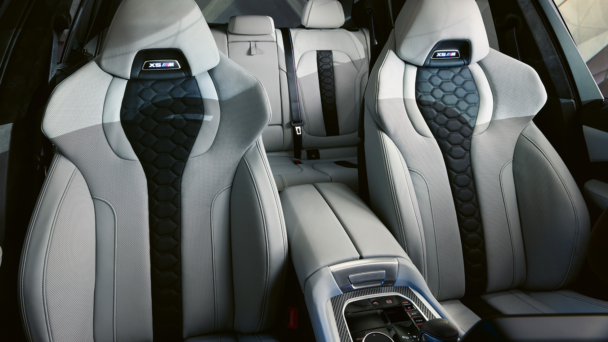 Asientos multifuncionales M BMW X5 M Competition SUV F95 Asientos multifuncionales M con logo "X5 M" iluminado BMW X5 M Competition SUV F95, interior