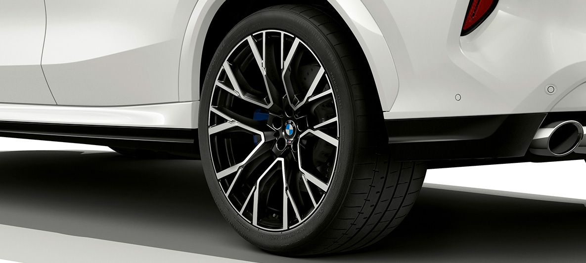 Llantas de aleación ligera M de 21 pulgadas en bicolor Orbitgrey BMW X6 M Llantas de aleación ligera M de 21 pulgadas en bicolor Orbitgrey BMW X6 M F96 SUV 2020, detalle