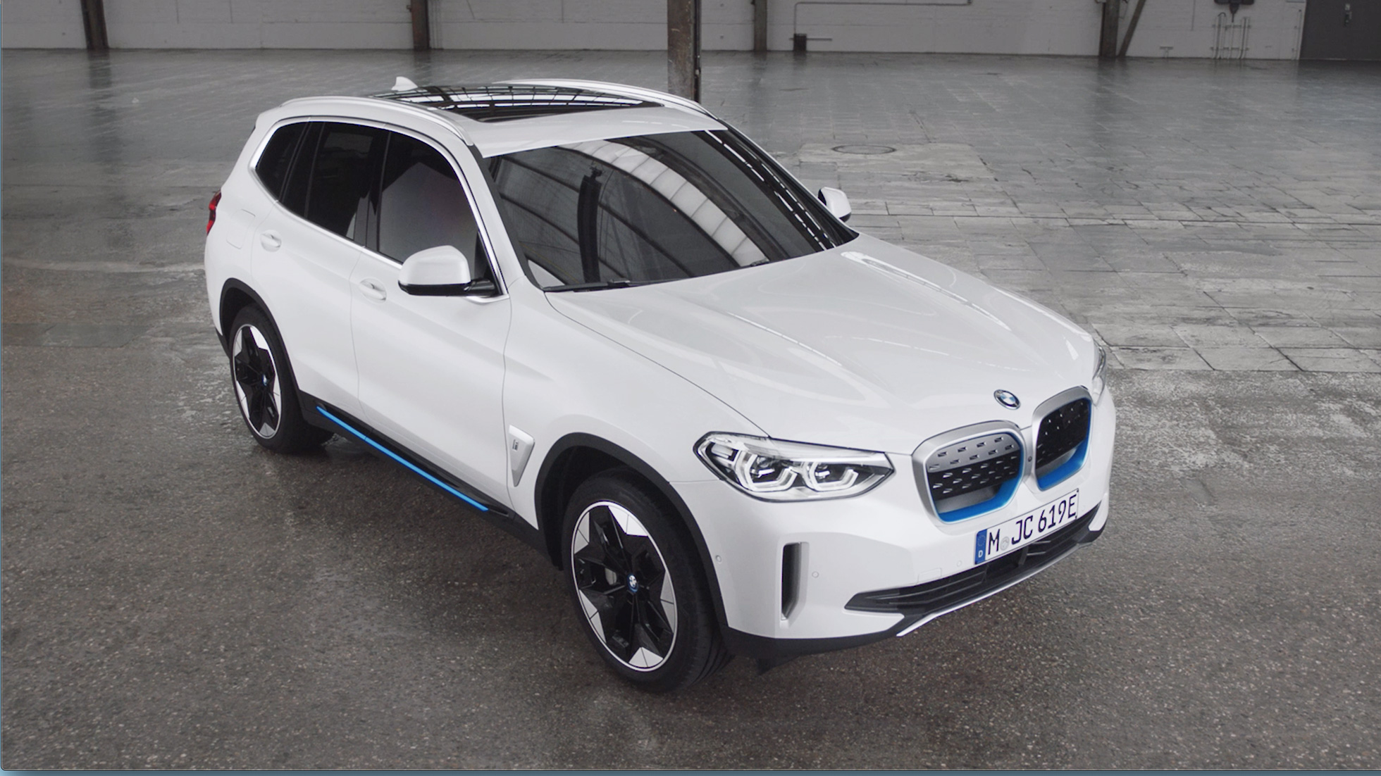 BMW iX3 G08, diseño exterior, película BMW iX3 G08 2020 Mineralweiss metalizado, diseño exterior, película
