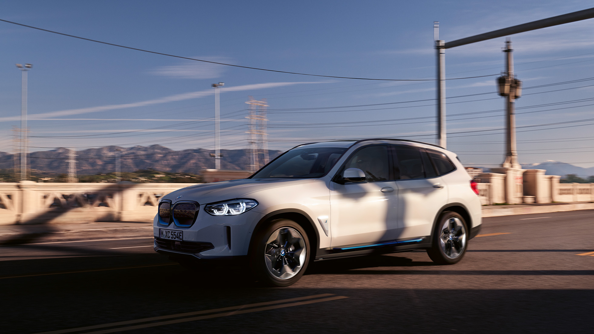 BMW iX3 G08 Dinamismo de conducción Película BMW iX3 G08 2020 Mineralweiss metalizado Dinamismo de conducción Película