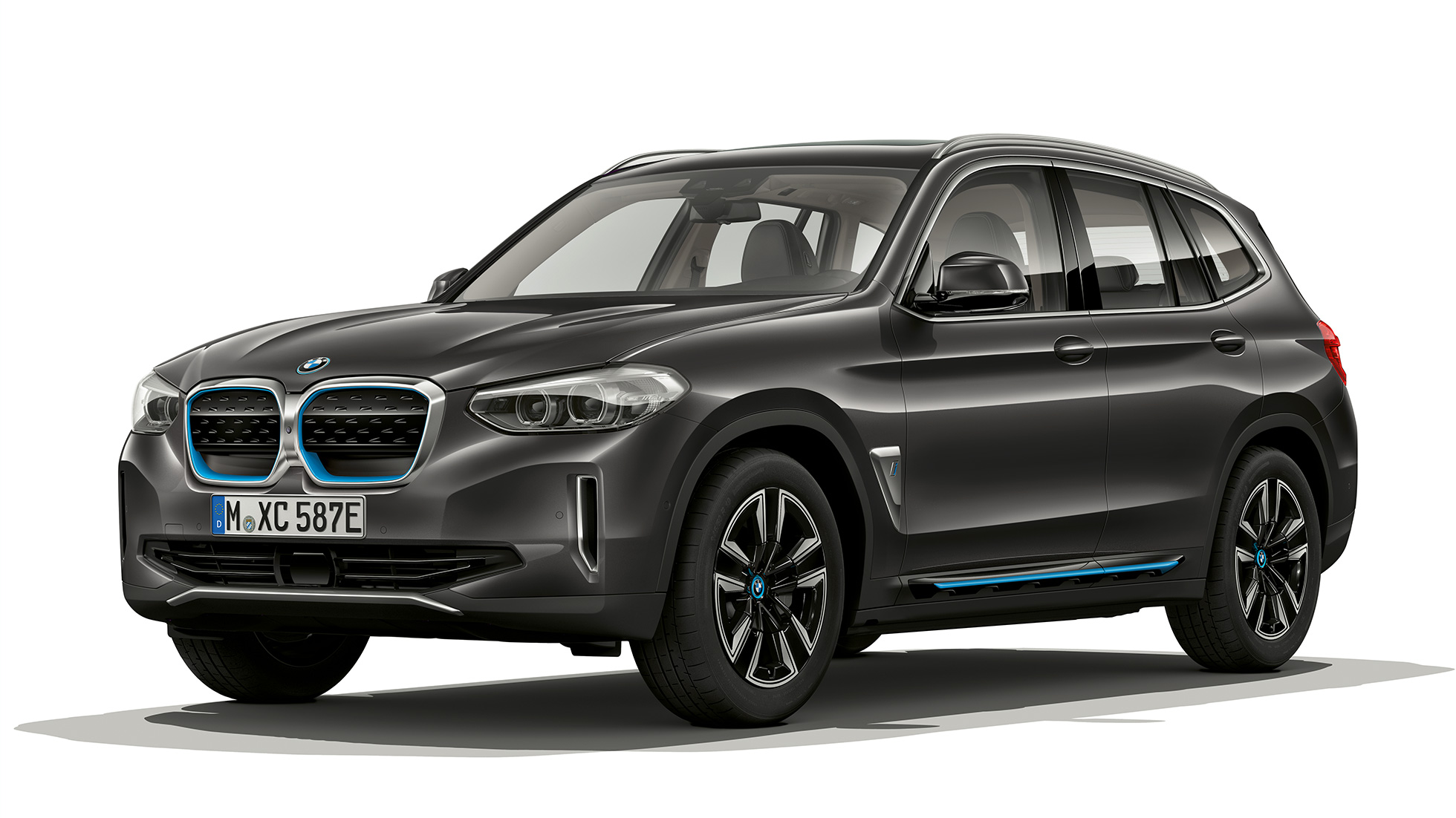 BMW iX3 SUV G08 2020 Acabado Inspiring Vista de tres cuartos del frontal BMW iX3 SUV G08 2020 Acabado Inspiring Sophistograu efecto brillante Vista de tres cuartos del frontal