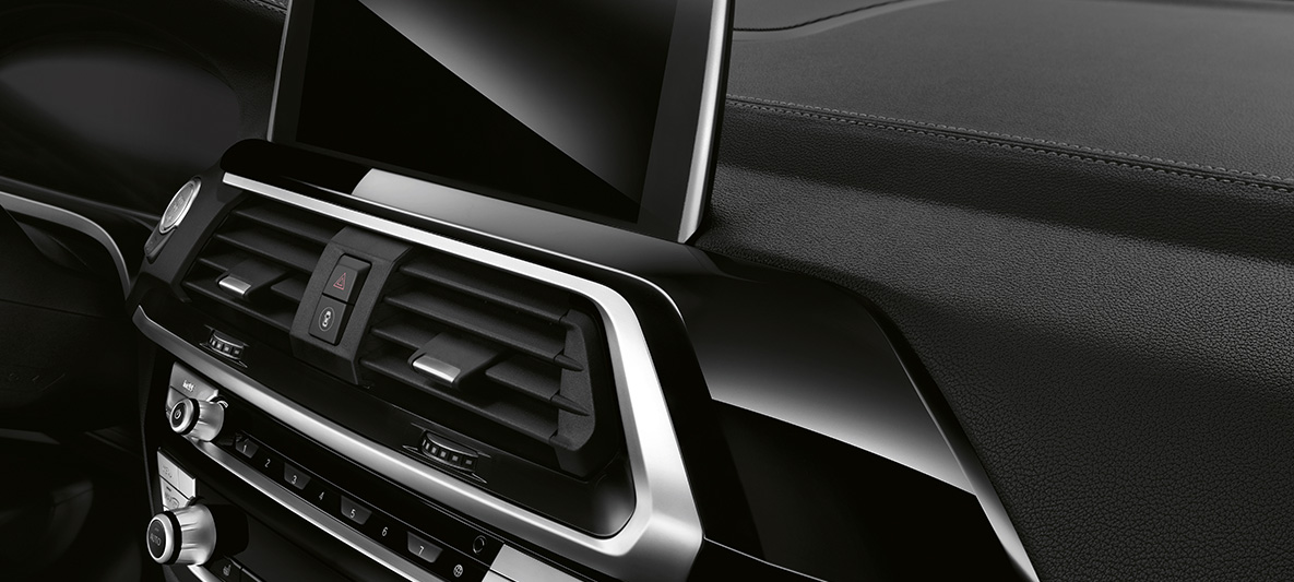 BMW X3 híbrido enchufable, moldura interior BMW Individual Pianolack Schwarz BMW X3 híbrido enchufable, moldura interior BMW Individual Pianolack Schwarz