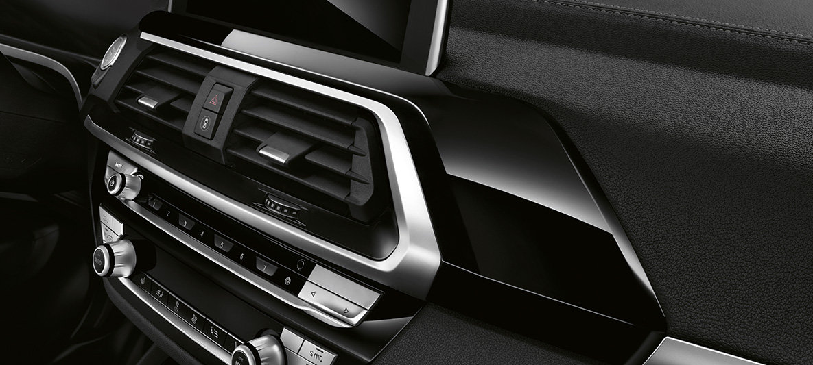 Molduras interiores BMW Individual en Pianolack Schwarz BMW X4 Molduras interiores BMW Individual en Pianolack Schwarz BMW X4 G02, diseño interior