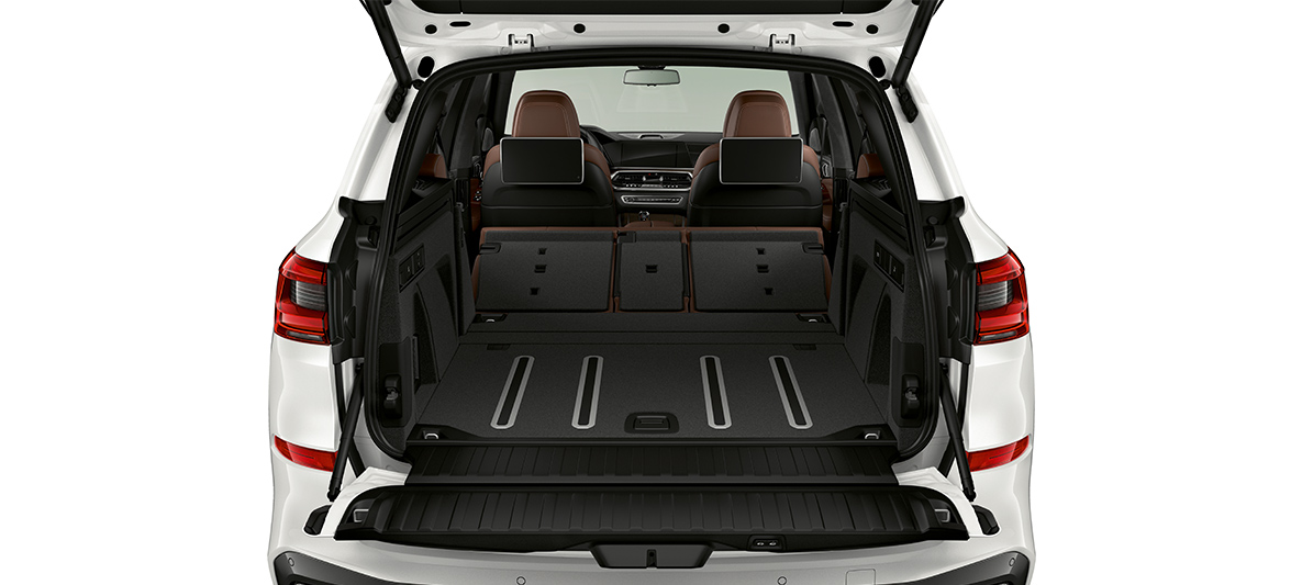 Maletero del BMW X5 El maletero del BMW X5