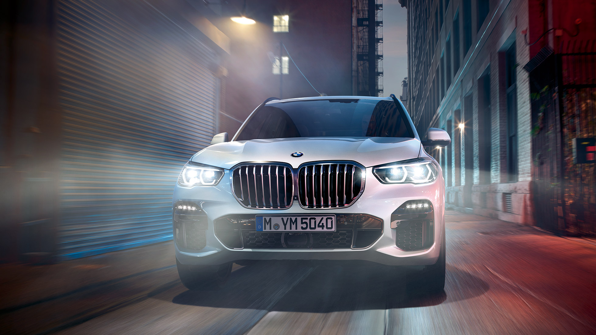 BMW X5, vista del frontal BMW X5 G05 2018 Mineralweiss metalizado, vista del frontal