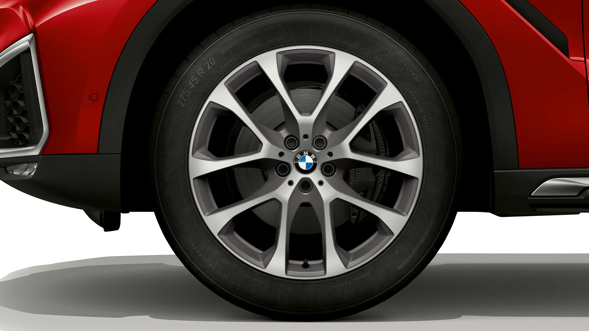 BMW X6 con BMW xLine, llantas de aleación ligera. BMW X6 con BMW xLine, detalle de las llantas de aleación ligera.