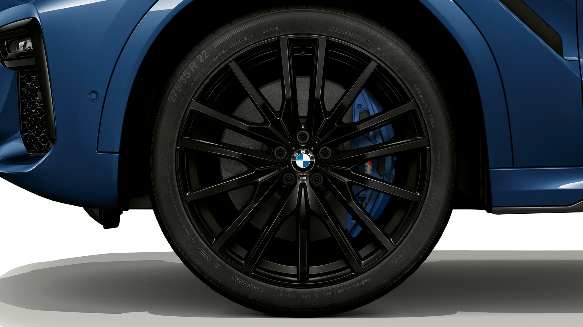BMW X6 con paquete deportivo M, llantas de aleación ligera. BMW X6 con paquete deportivo M, detalle de las llantas de aleación ligera.