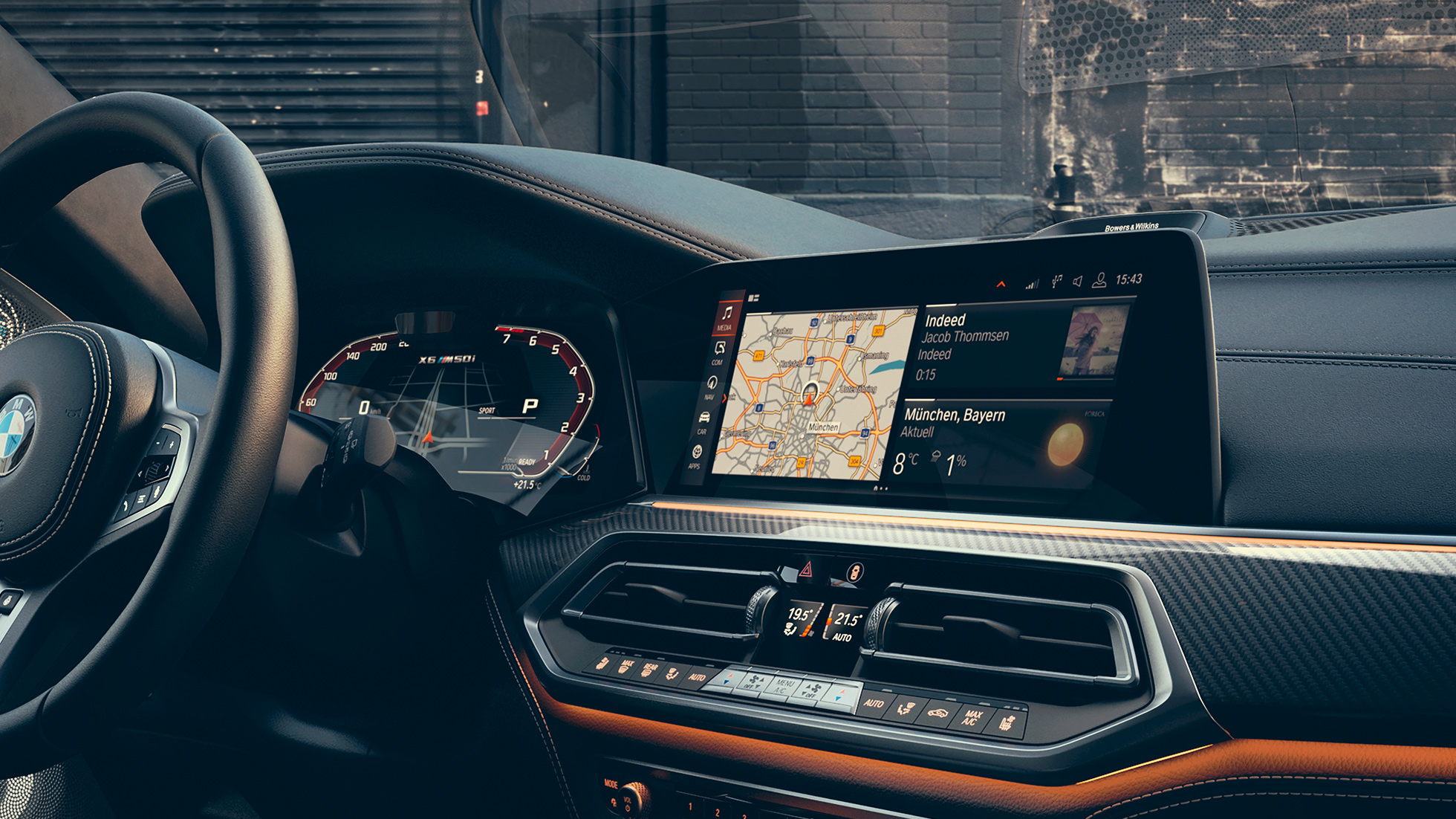 Vista del puesto de conducción con detalle en los displays de 31,24 cm (12,3 pulgadas). BMW X6, vista del puesto de conducción con detalle en los displays de 31,24 cm (12,3 pulgadas).