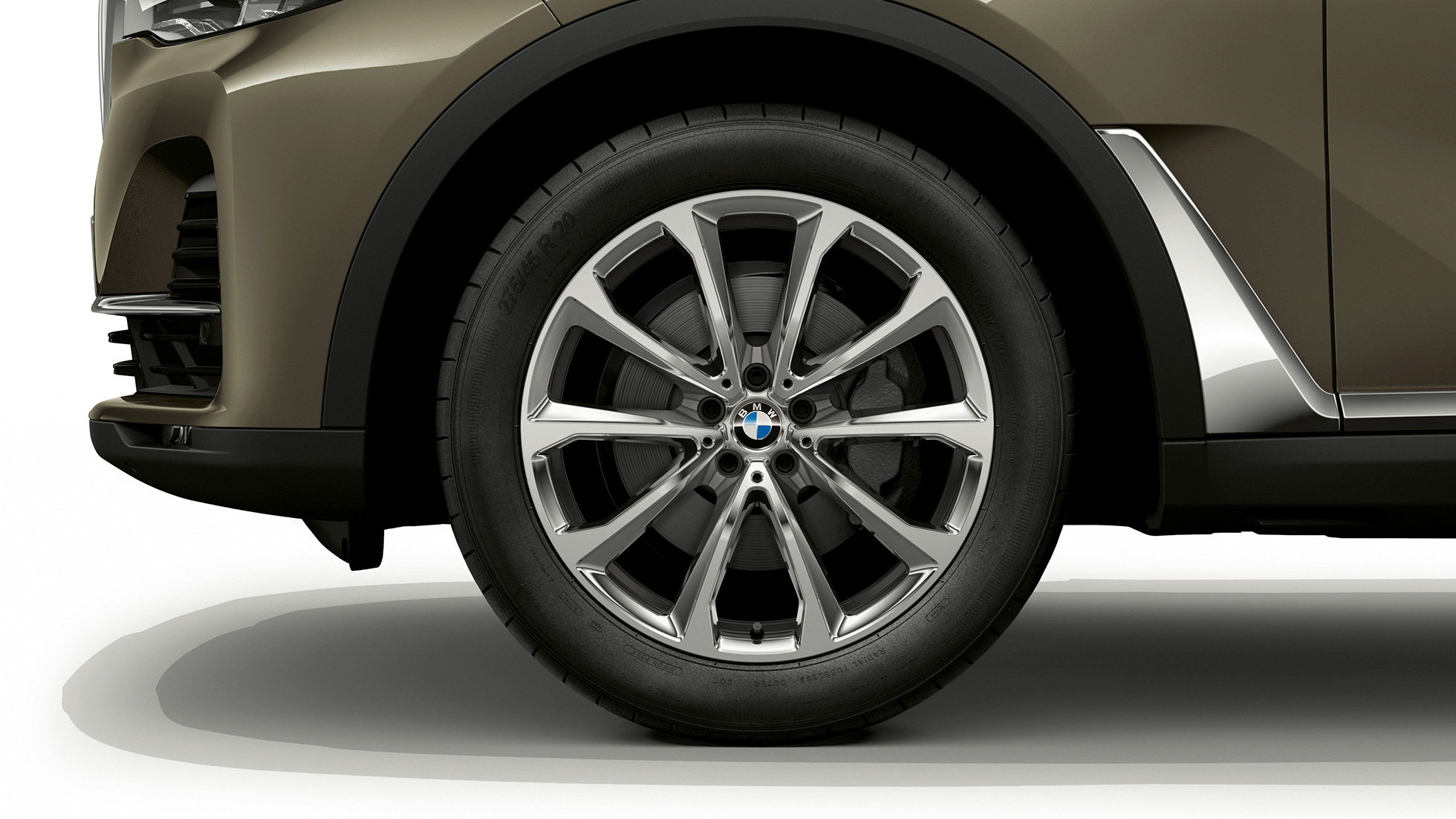BMW X7, llanta de aleación ligera Detalle de llanta de aleación ligera del BMW X7