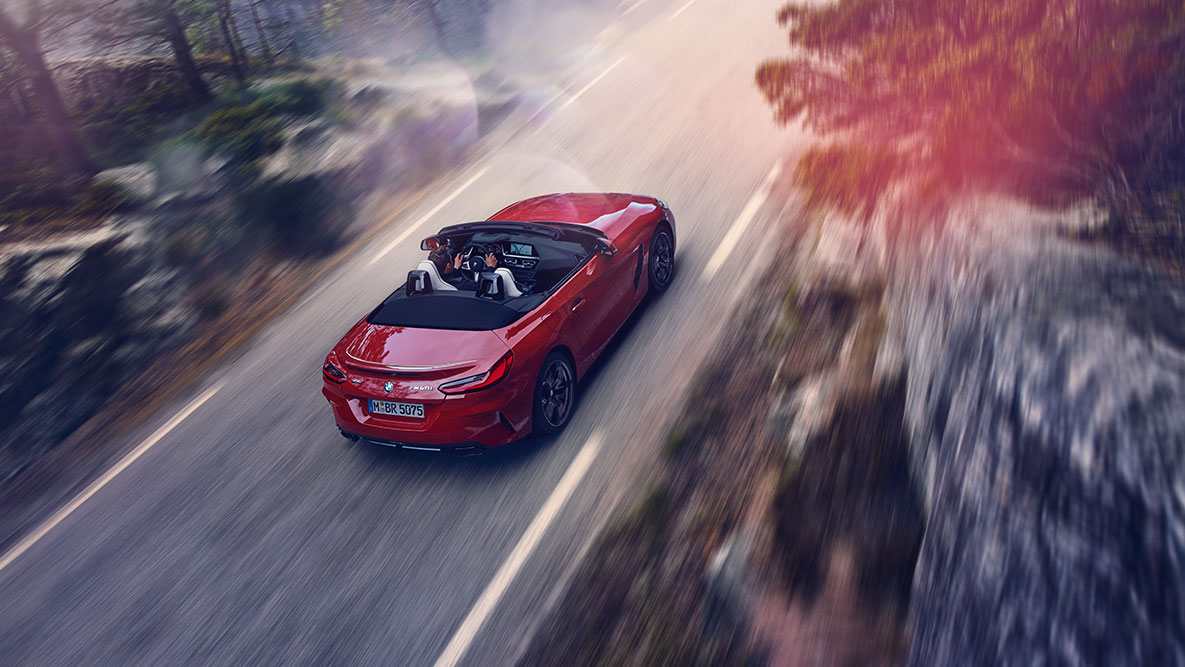 Imagen del BMW Z4 Roadster en marcha Vista aérea del BMW Z4 Roadster en movimiento