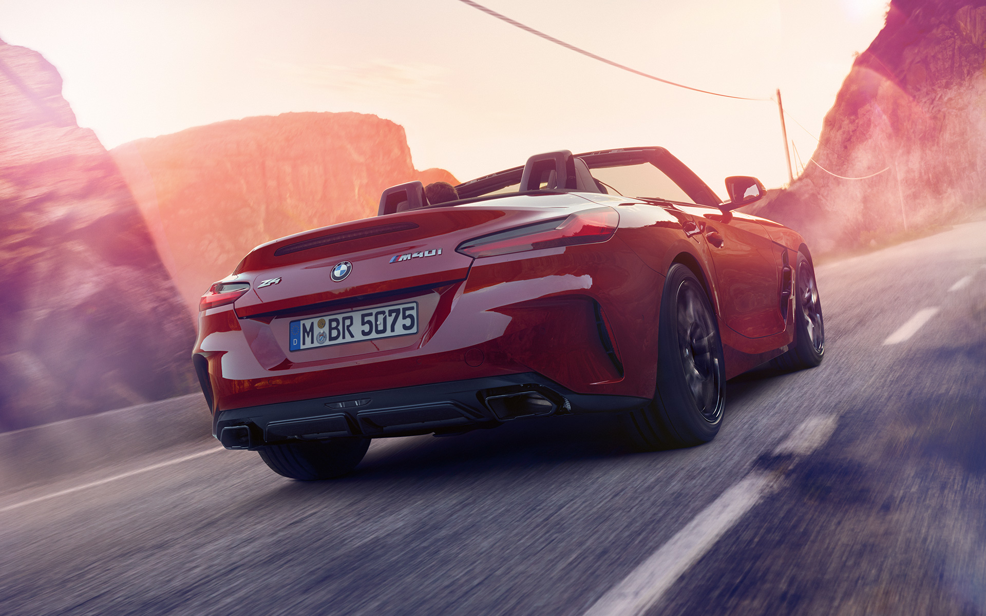Toma de la zaga del BMW Z4 Roadster (G29) Toma de la zaga del BMW Z4 Roadster (G29) en carretera