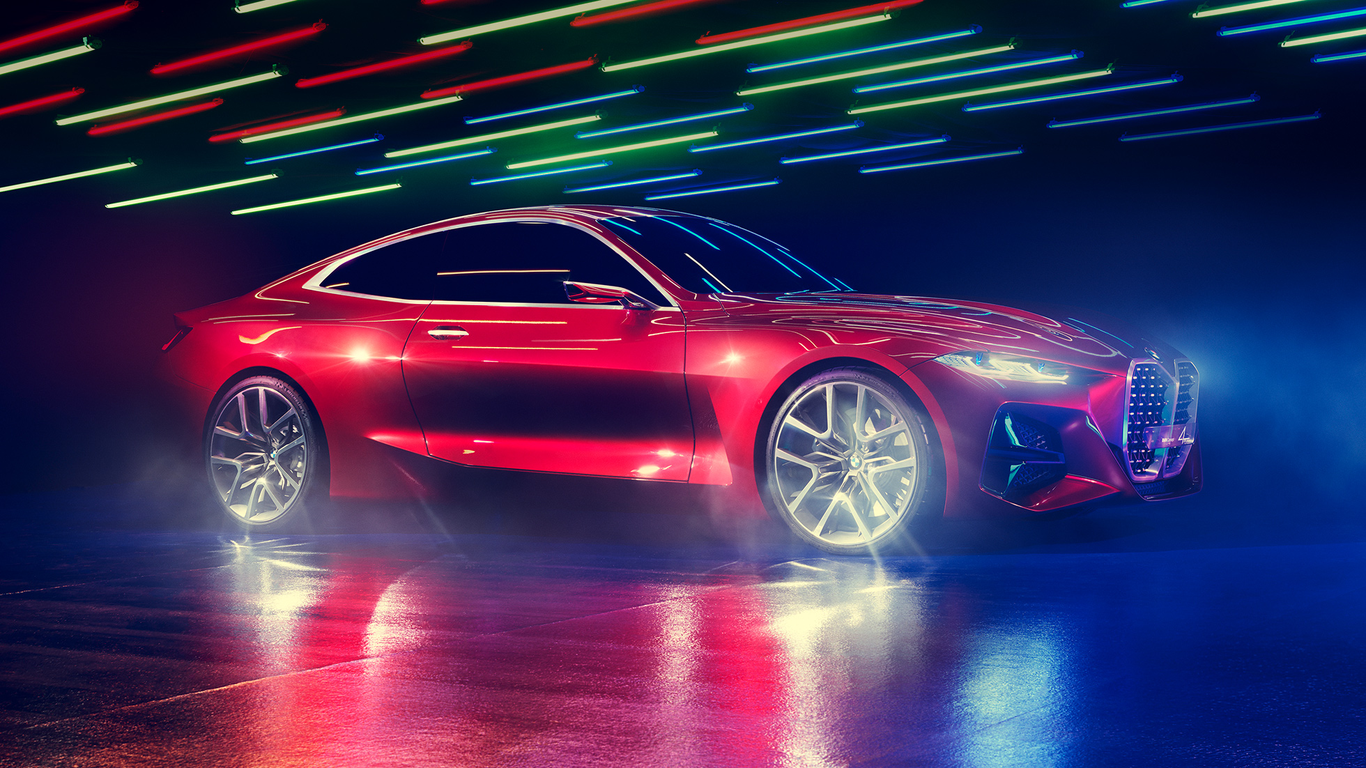 Lenguaje de diseño emocional del BMW Serie 4 Coupé Concept Lenguaje de diseño emocional del BMW Serie 4 Coupé Concept Forbidden Red vista lateral del diseño exterior