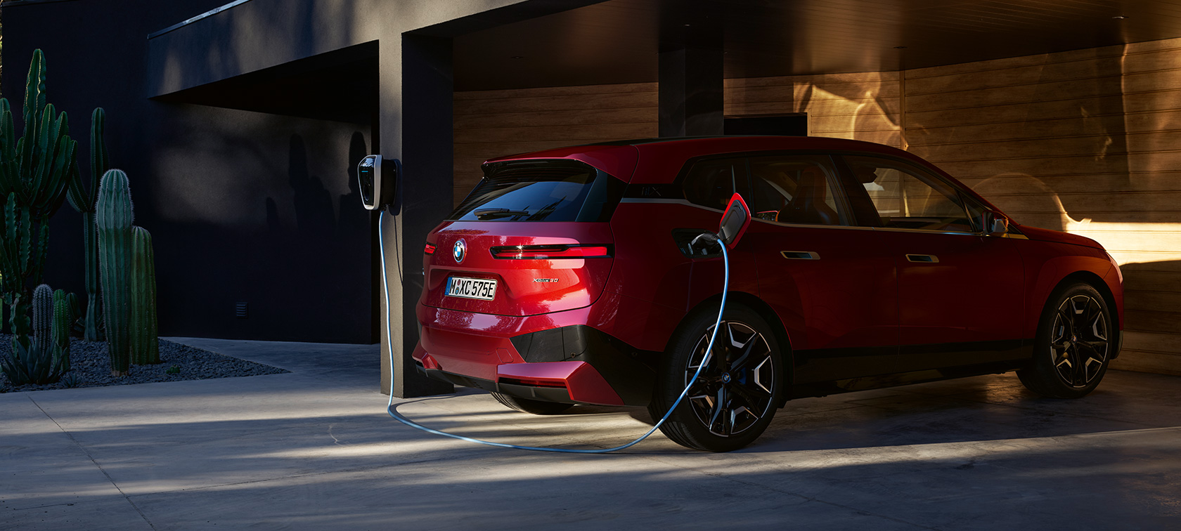 BMW Charging BMW iX en BMW Wallbox BMW Charging BMW iX en BMW Wallbox