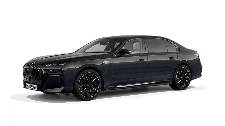 BMW M760e xDrive PHEV, vista de tres cuartos del frontal BMW M760e xDrive PHEV, vista de tres cuartos del frontal