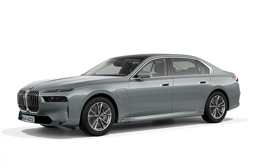 BMW 750e xDrive PHEV, vista de tres cuartos del frontal BMW 750e xDrive PHEV, vista de tres cuartos del frontal