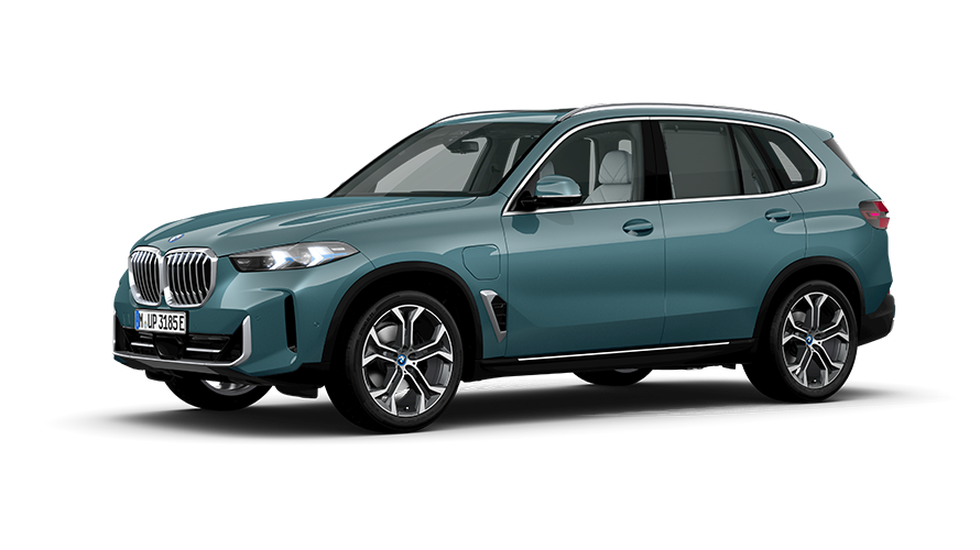 BMW X5 xDrive50e, modelo PHEV, vista de tres cuartos del frontal BMW X5 xDrive50e, modelo PHEV, imagen de estudio, vista de tres cuartos del frontal