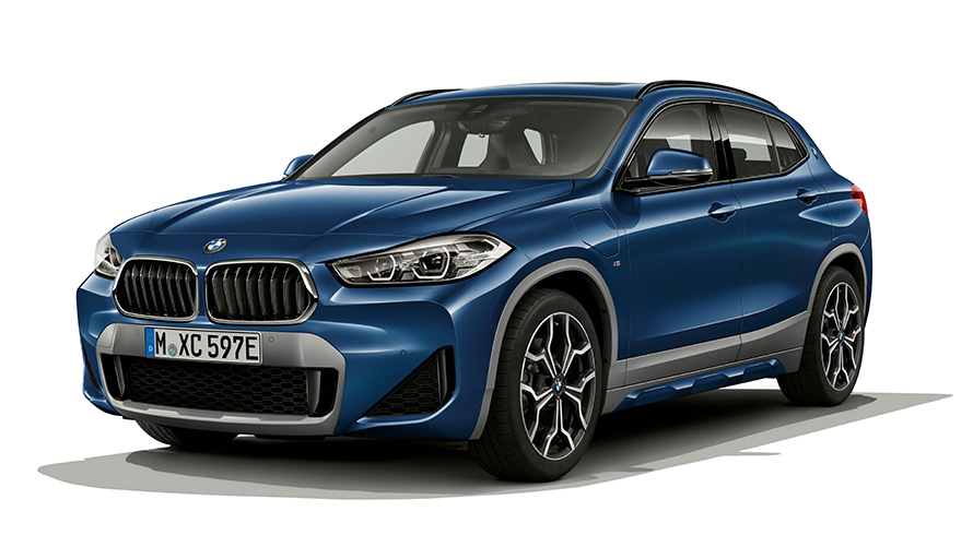 BMW X2 xDrive25e Modelo PHEV Vista de tres cuartos del frontal BMW X2 xDrive25e Modelo PHEV Imagen de estudio Vista de tres cuartos del frontal