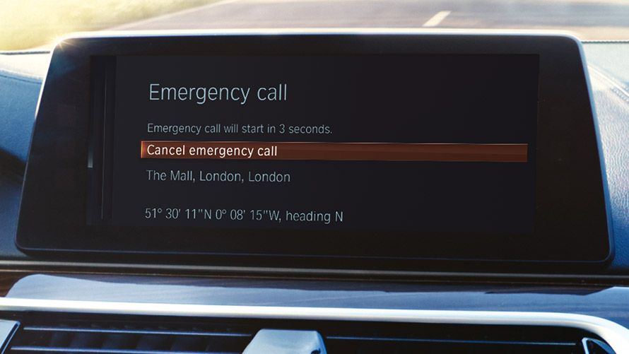 Llamada de emergencia inteligente Llamada de emergencia inteligente en la pantalla del BMW