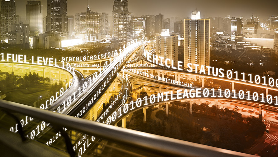BMW CarData BMW CarData: carretera urbana iluminada y una gran ciudad por la noche