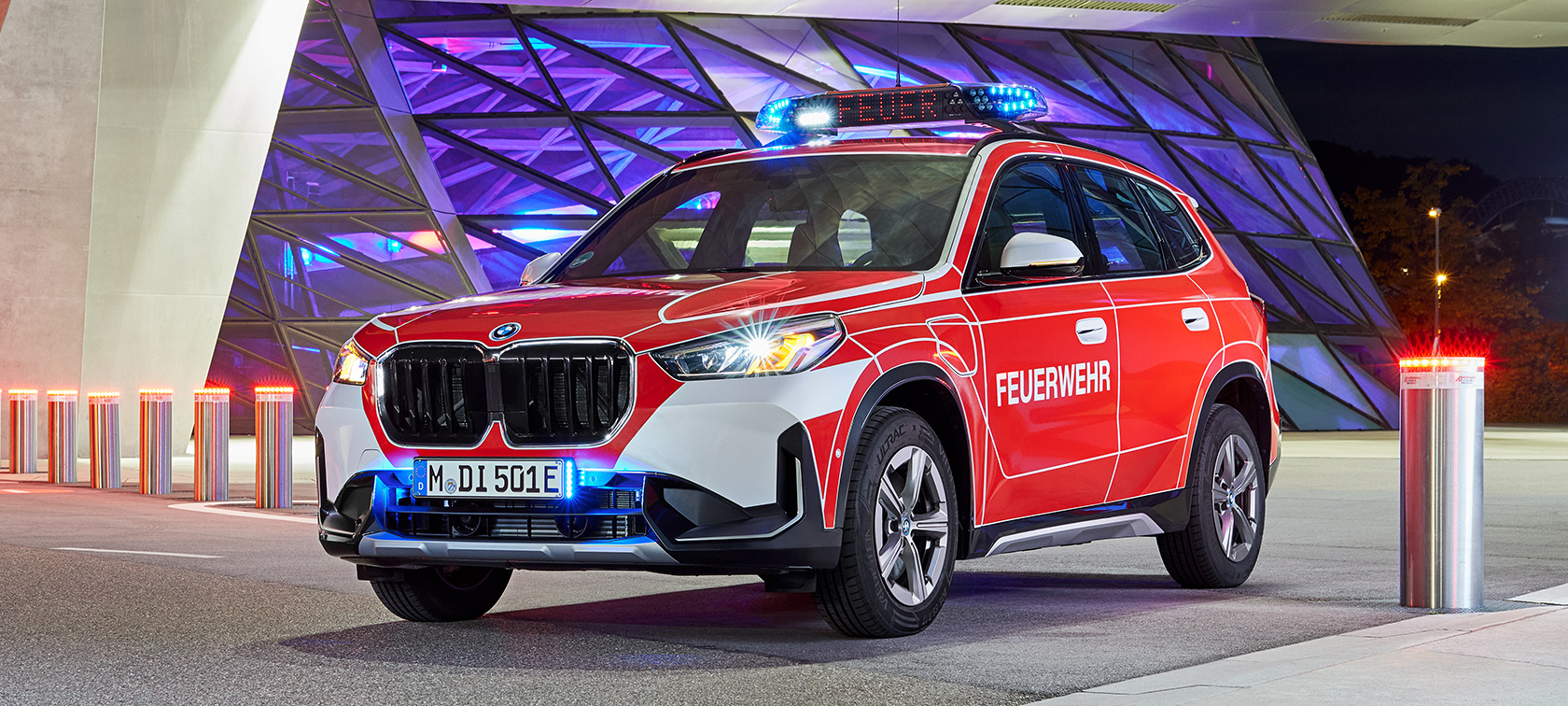 Gama de vehículos oficiales BMW Gama de vehículos oficiales BMW, 1/3 del frontal, aparcamiento