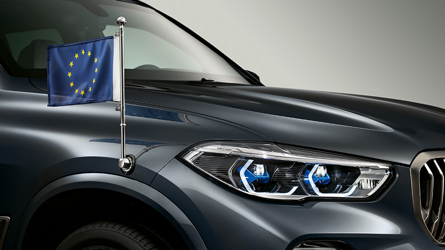Vehículos blindados BMW Equipamiento opcional Exterior Bandera Vehículos blindados BMW Equipamiento opcional Exterior Bandera