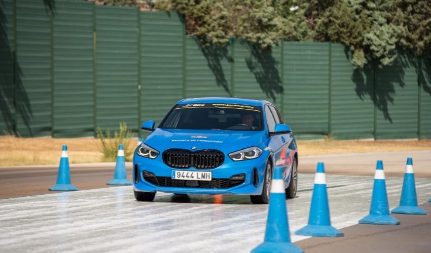 BMW,BMW