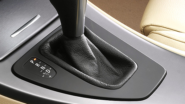 Shiftlock/interlock shiftlock-interlock