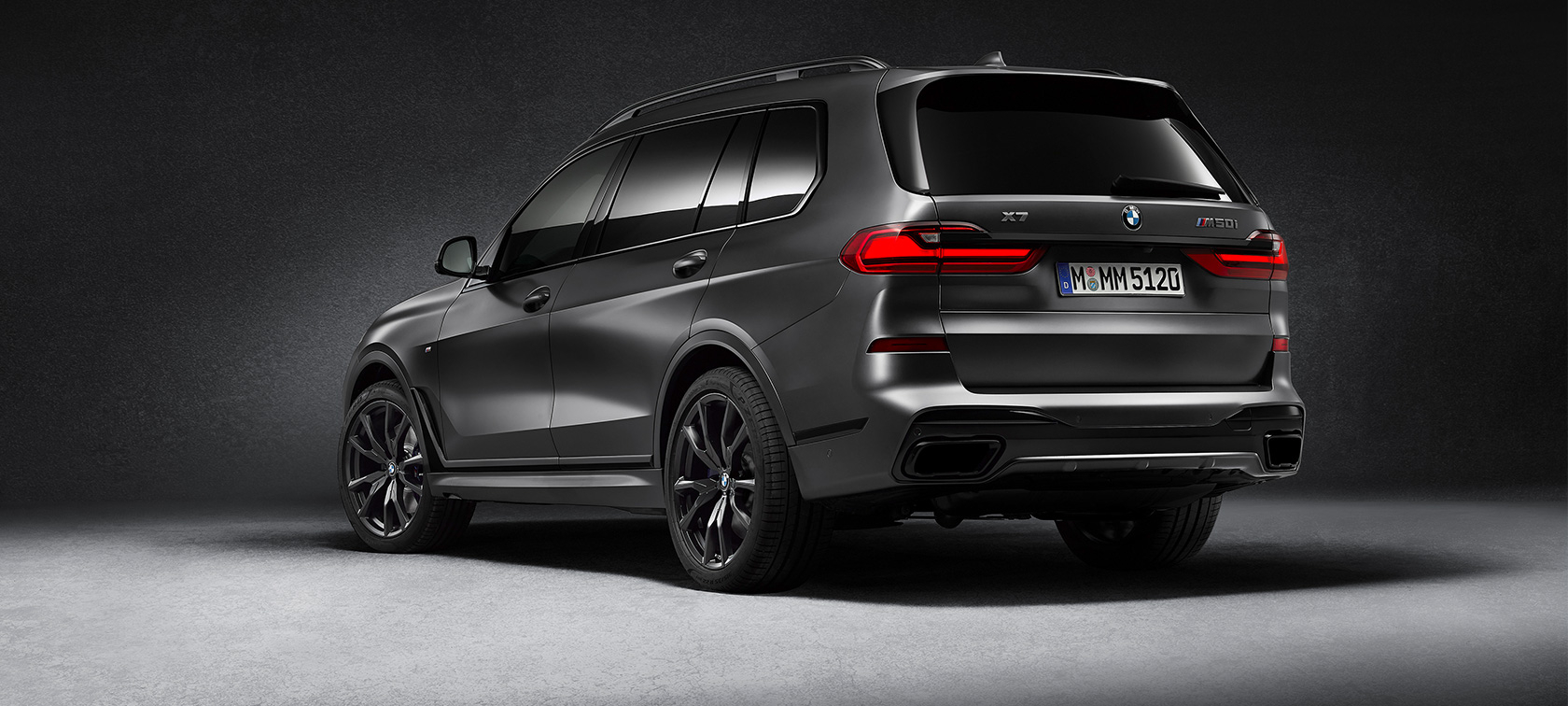 Bmw x7 black edition