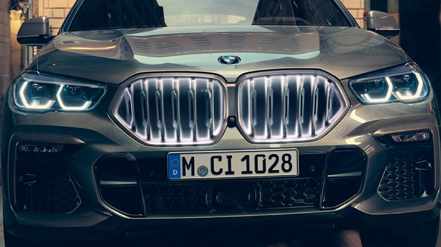 El BMW X6 Vantablack y su parrilla iluminada El BMW X6 Vantablack y su parrilla iluminada