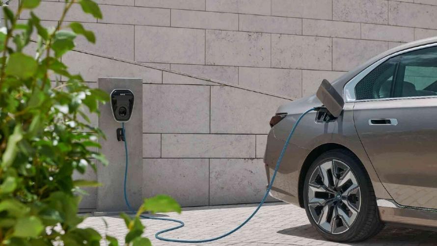 BMW i7 G70 Exterior, Welcome Light Carpet Welcome Light Carpet, iluminación de acceso